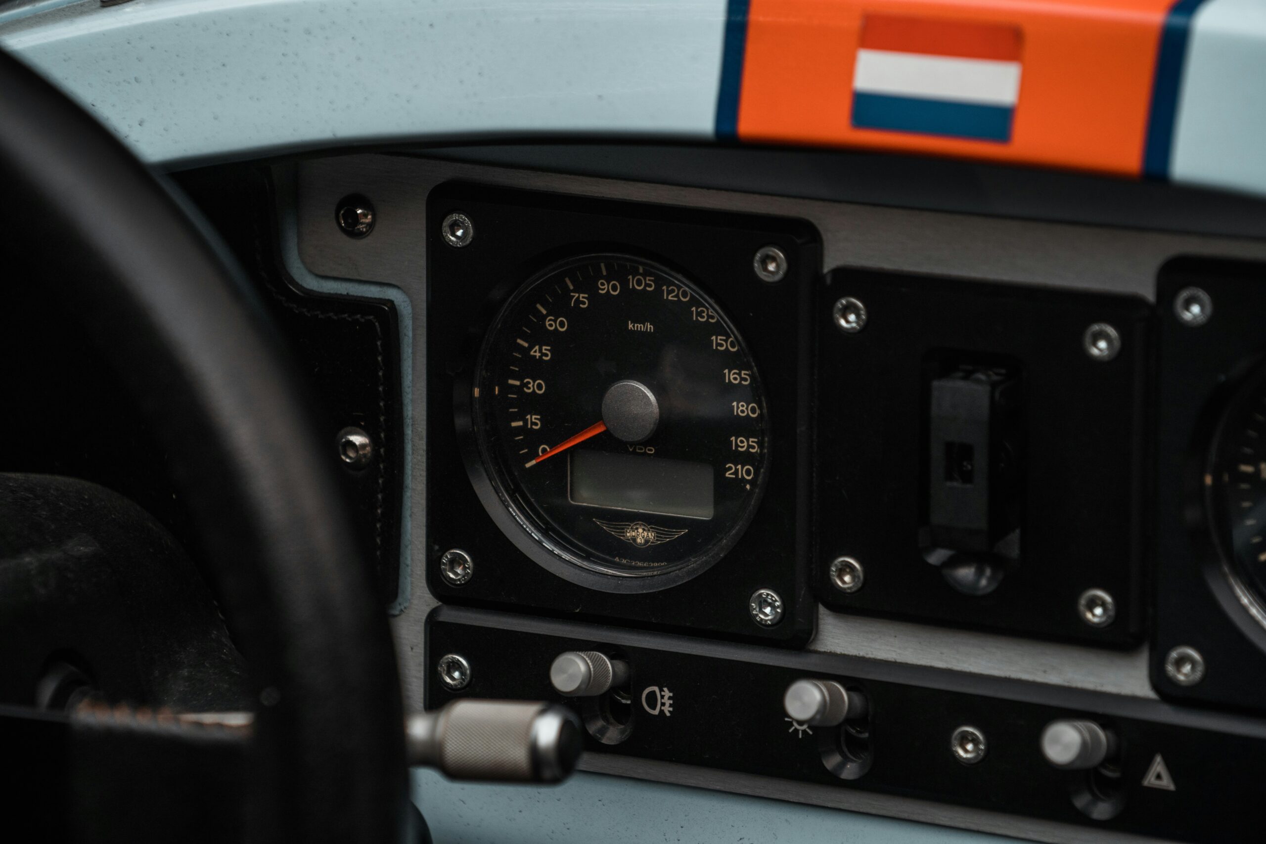 A checklist of best practices including tips like 'regularly update firmware.'